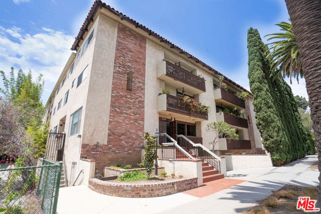 1114 12th Street - Photo 1