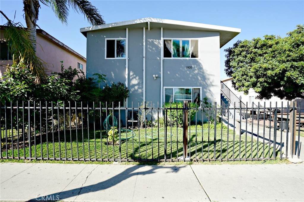 1905 Myrtle Street - Photo 1
