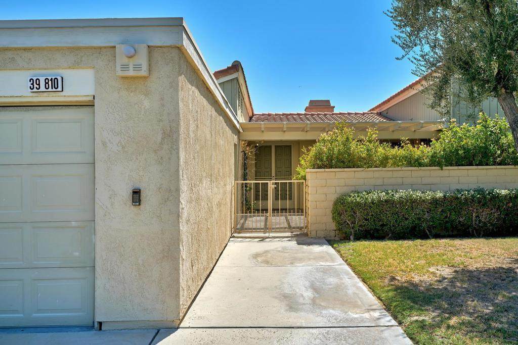 39810 Bedford Drive - Photo 1