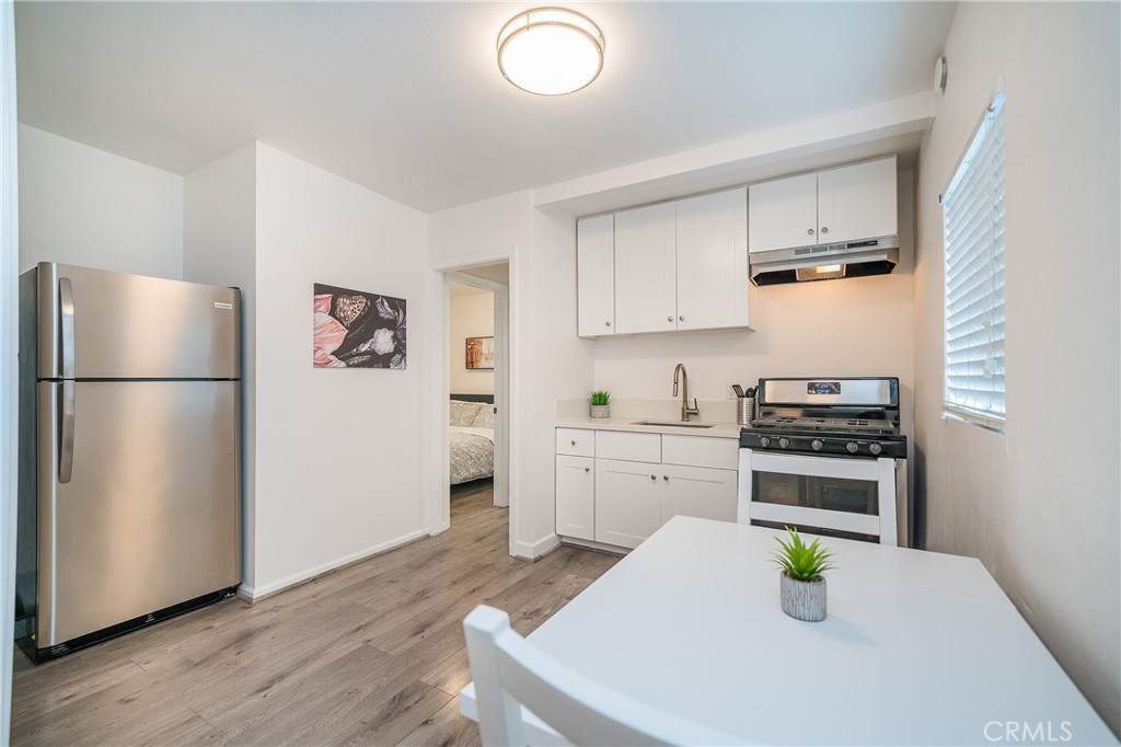 409 Harvard Street - Photo 1