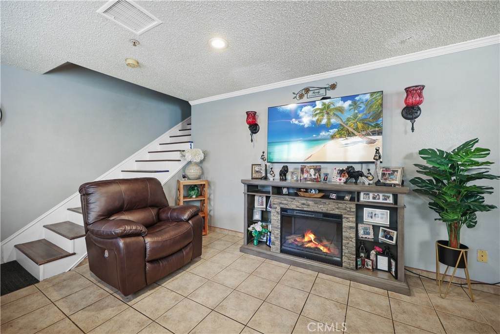 https://bt-photos.global.ssl.fastly.net/socal/orig_boomver_1_374673888-2.jpg