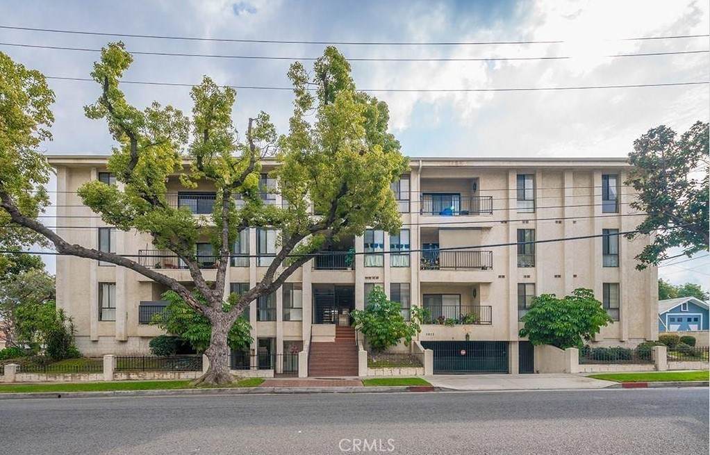 1011 Stoneman Avenue - Photo 1