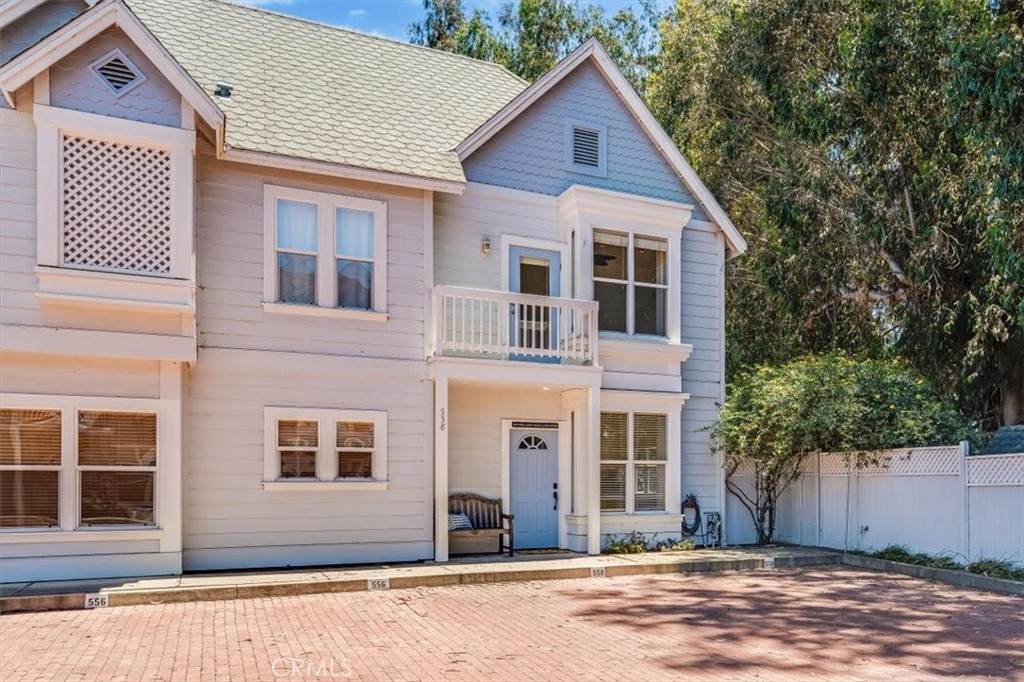 558 Adina Way - Photo 1