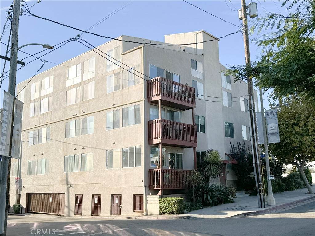 100 Venice Boulevard - Photo 1