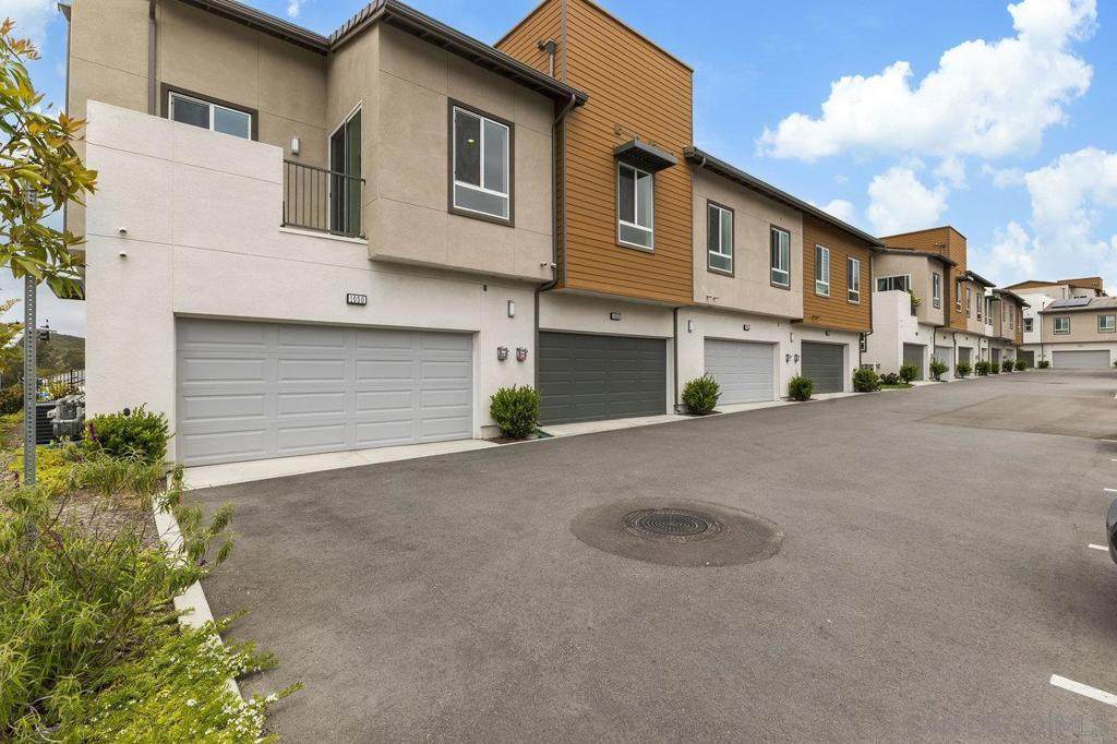 1050 Kendale Way - Photo 1