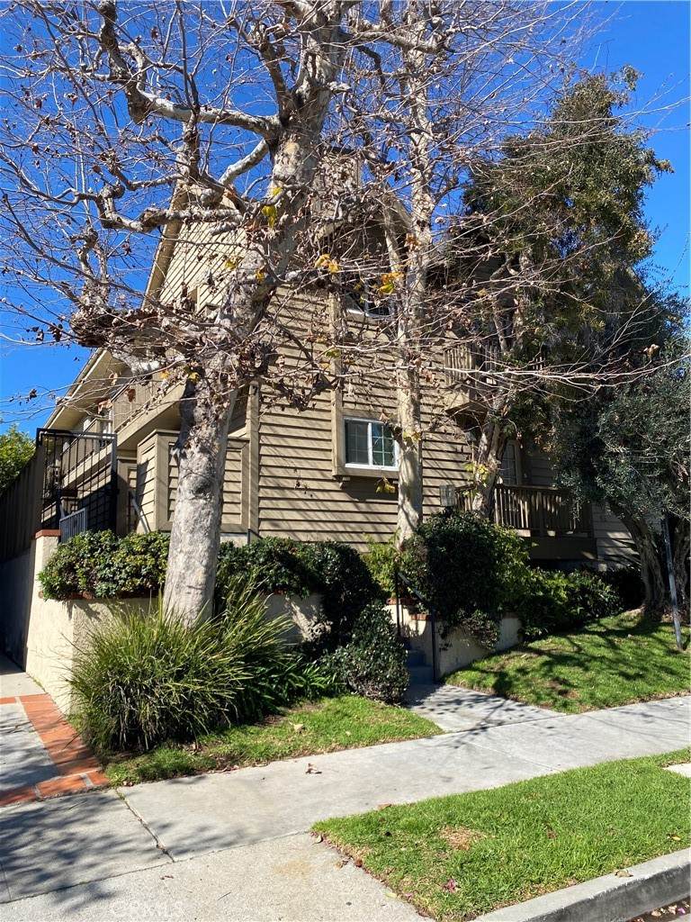 3127 Bagley Avenue - Photo 1