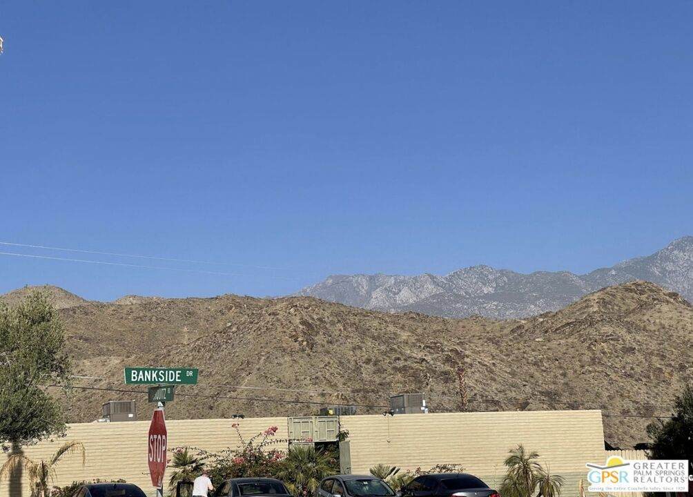 https://bt-photos.global.ssl.fastly.net/socal/orig_boomver_1_374676542-2.jpg