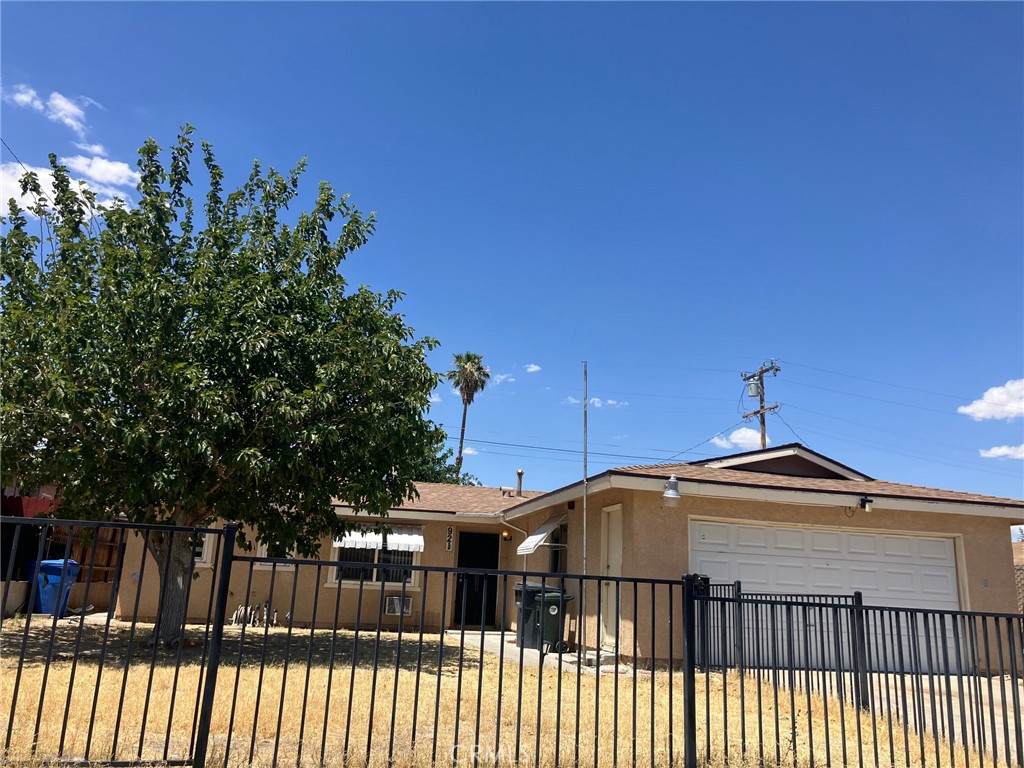 921 Las Amigas Drive - Photo 1