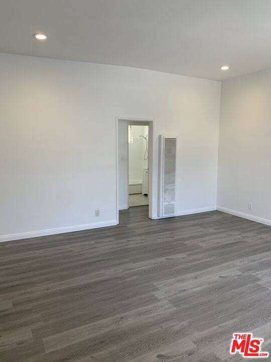 5360 Kester Avenue - Photo 1
