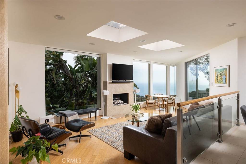 865 Balboa Avenue - Photo 1