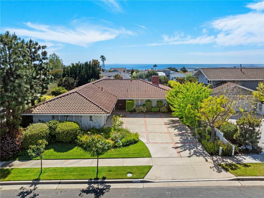 2727 Island View Drive - Photo 1