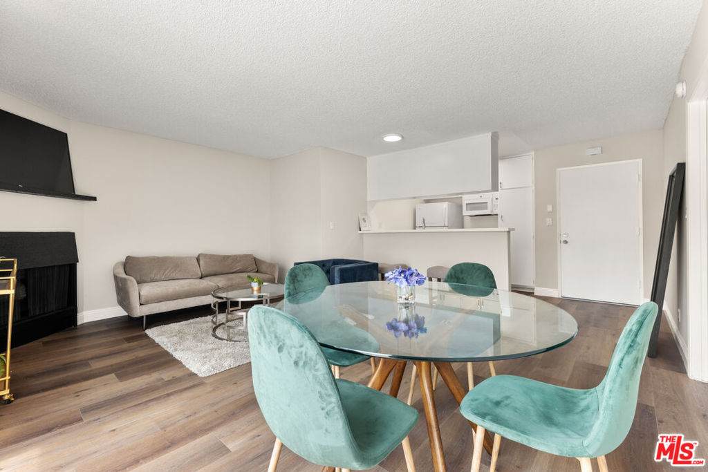257 Manhattan Place - Photo 1