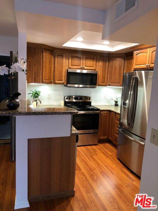 22100 Burbank - Photo 1