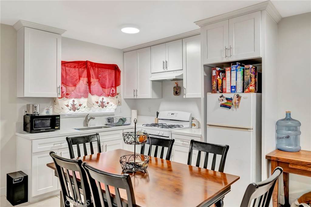 6735 Elmer Avenue - Photo 1
