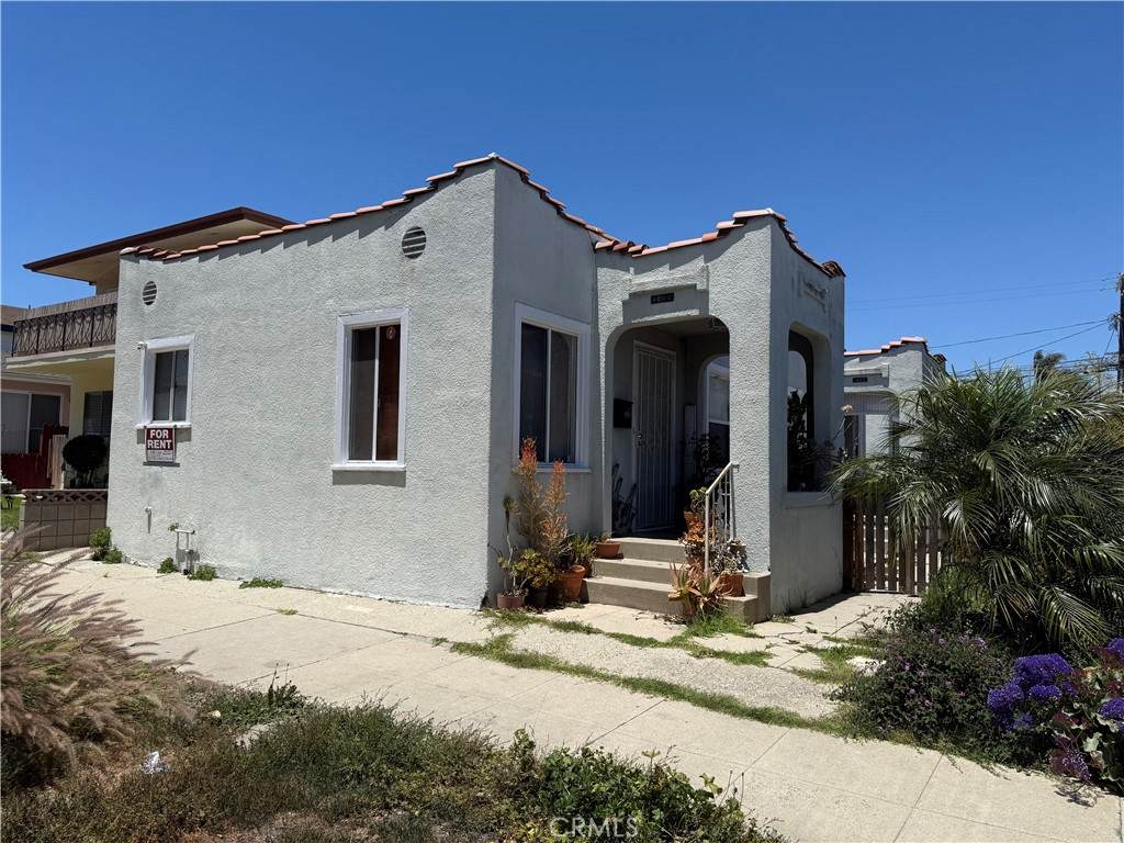 1062 24th Street - Photo 1