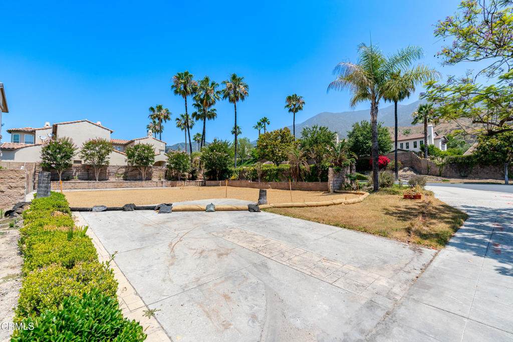 https://bt-photos.global.ssl.fastly.net/socal/orig_boomver_1_374679200-2.jpg
