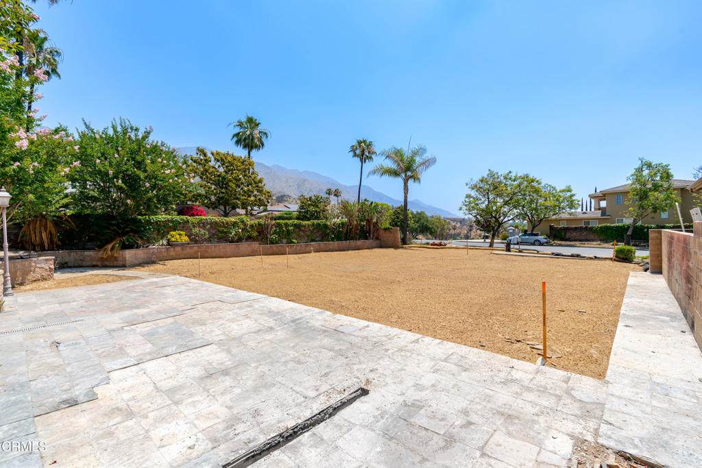 https://bt-photos.global.ssl.fastly.net/socal/orig_boomver_1_374679200-2.jpg