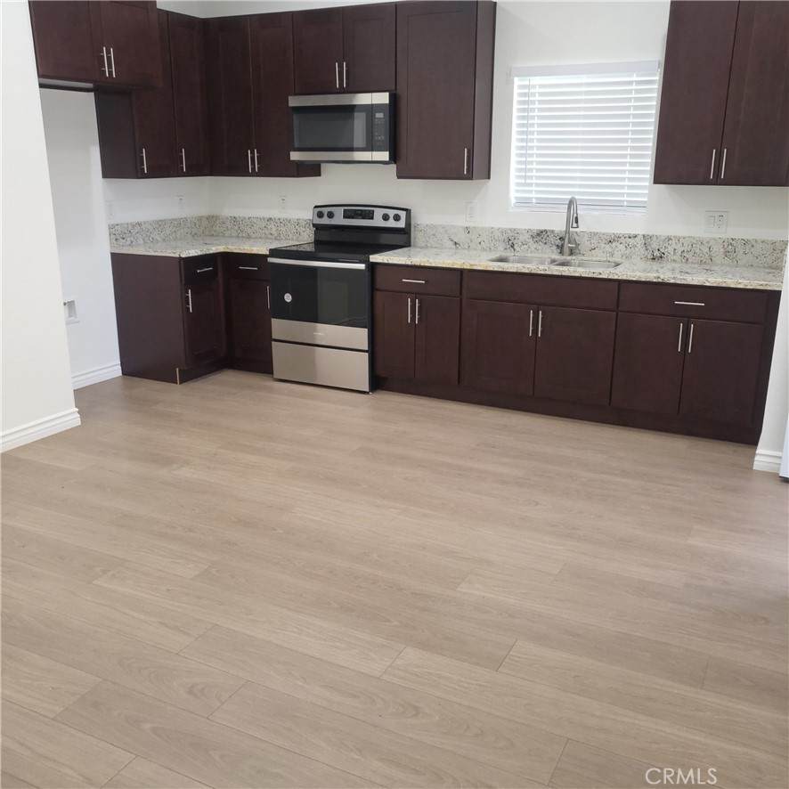 2906 1/2 Palm Grove Avenue - Photo 1