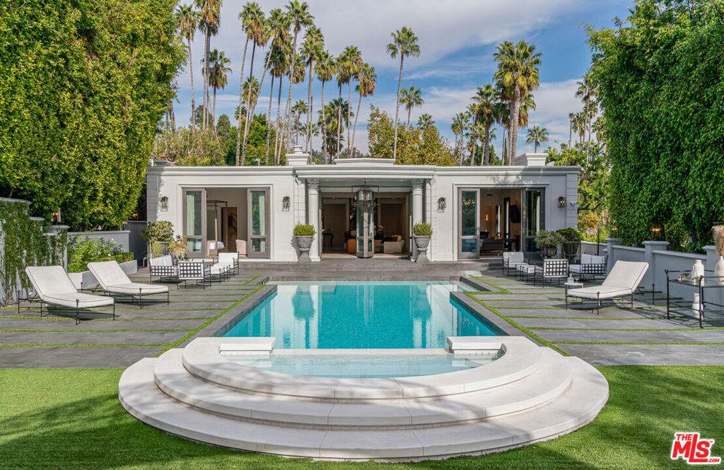 402 Doheny Road - Photo 1