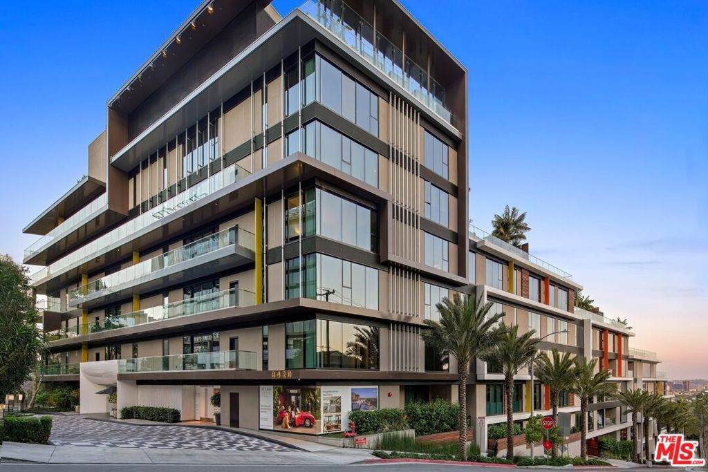 8420 Sunset Boulevard - Photo 1