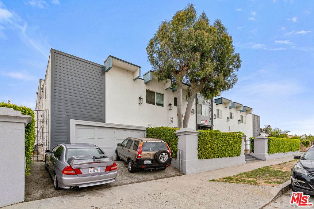 6812 11th Avenue - Photo 1