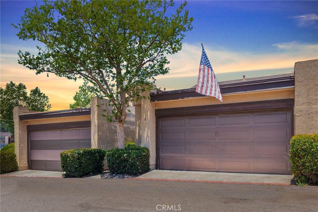 140 El Norte Parkway - Photo 1