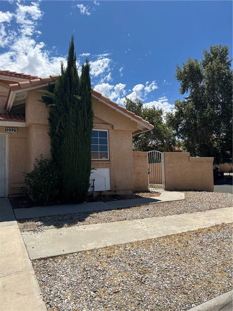 12321 Glenwood Lane - Photo 1