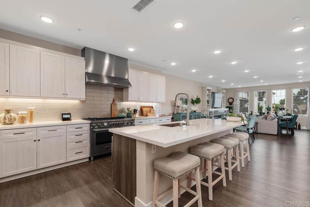 800 Grand Avenue - Photo 1