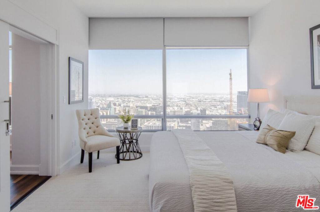 900 Olympic Boulevard - Photo 1