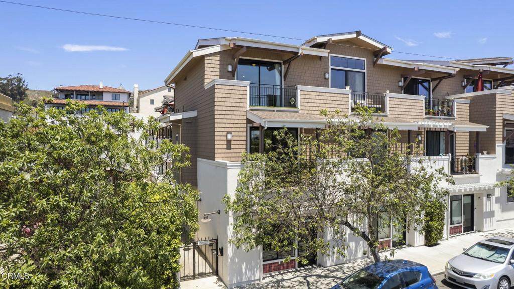 793 Santa Clara Street - Photo 1
