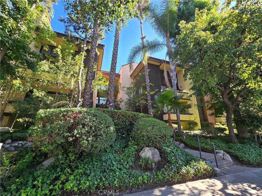 13214 Moorpark Street - Photo 1