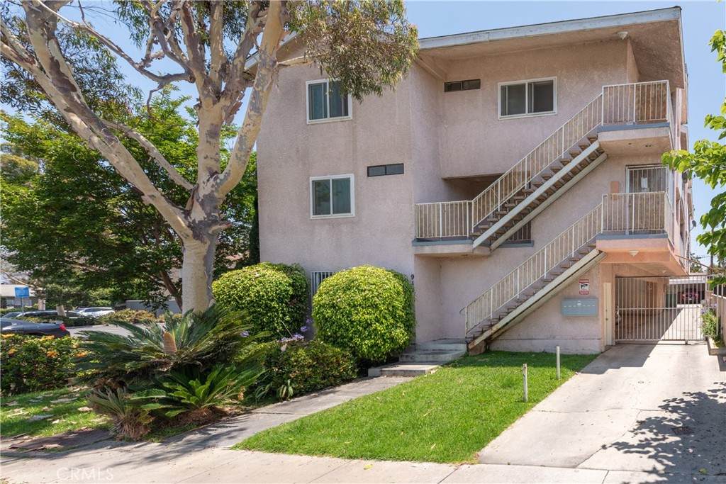 912 Ash Avenue - Photo 1