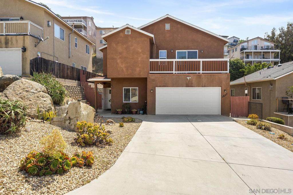 1637 Paraiso Ave - Photo 1