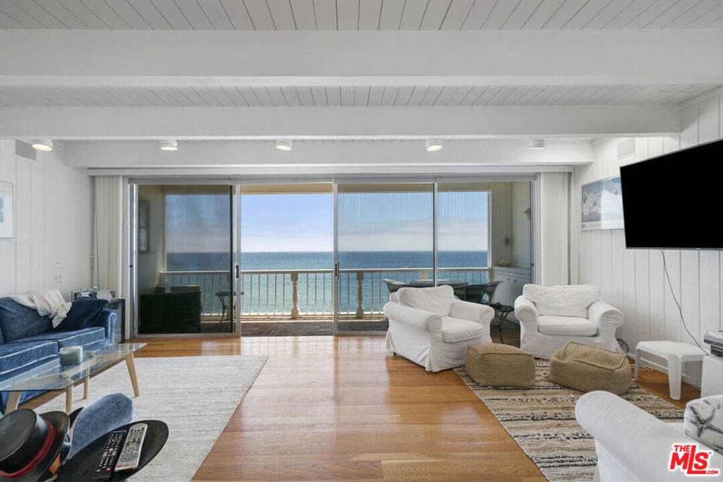 11928 Beach Club Way - Photo 1