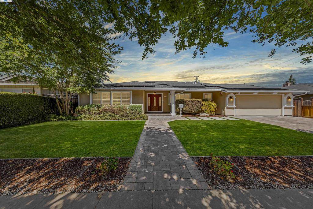 1834 Hicks - Photo 1