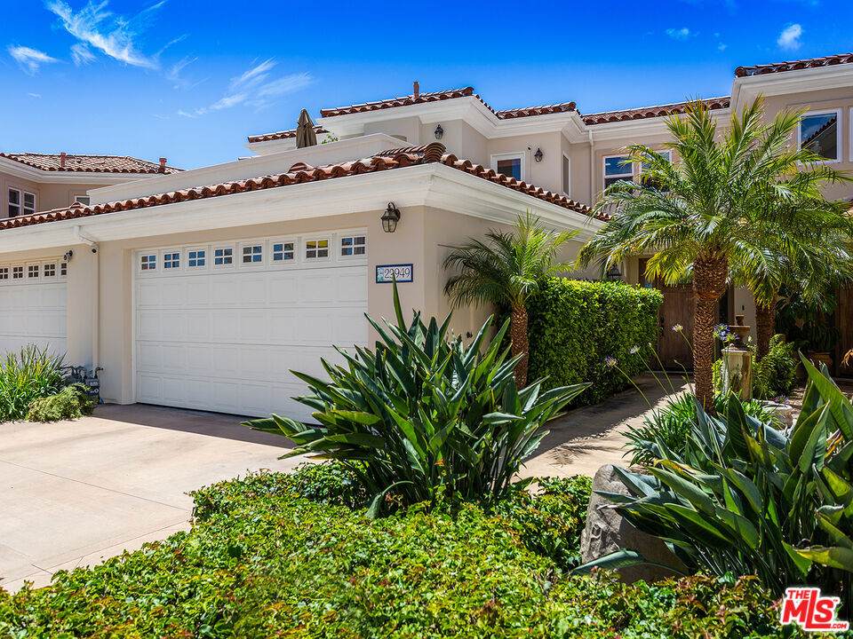 23949 De Ville Way - Photo 1