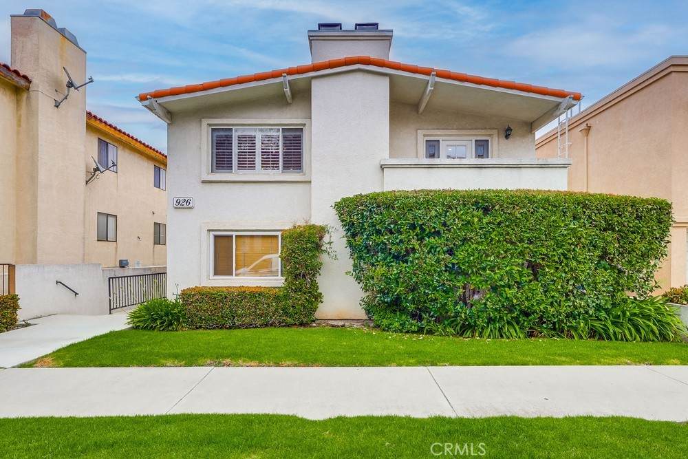926 Leland Street - Photo 1