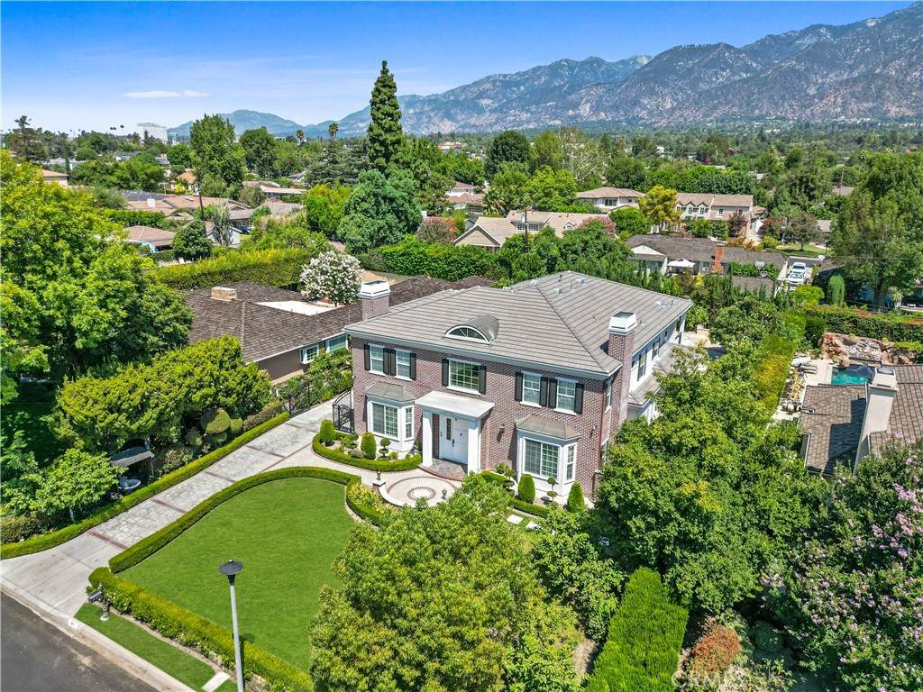 1117 Encanto - Photo 1