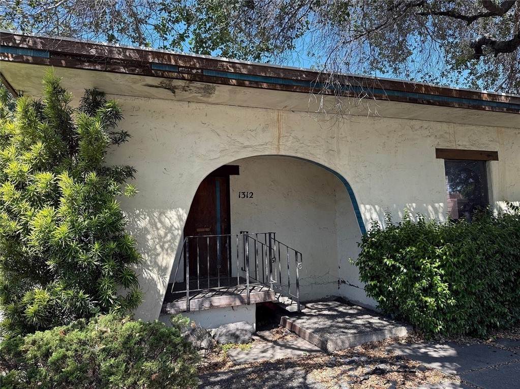 1312 Santa Rosa Street - Photo 1