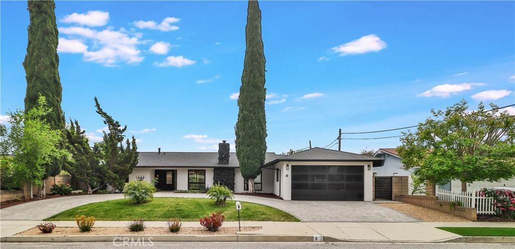 8 Janss Road - Photo 1