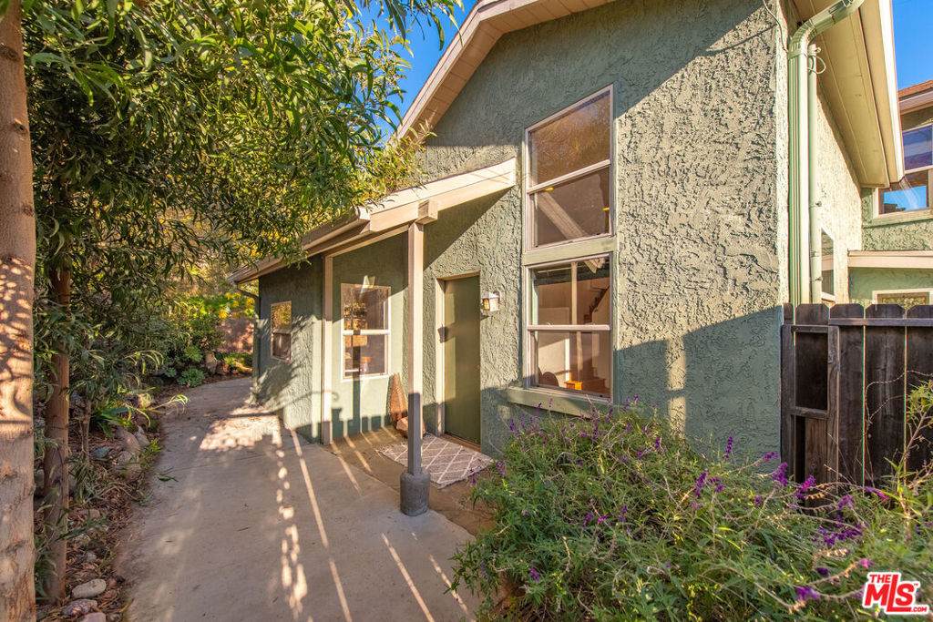 543 Fernwood Pacific Drive - Photo 1