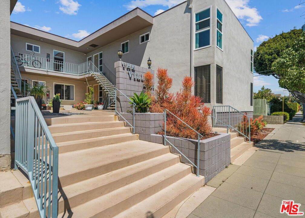 2101 California Avenue - Photo 1