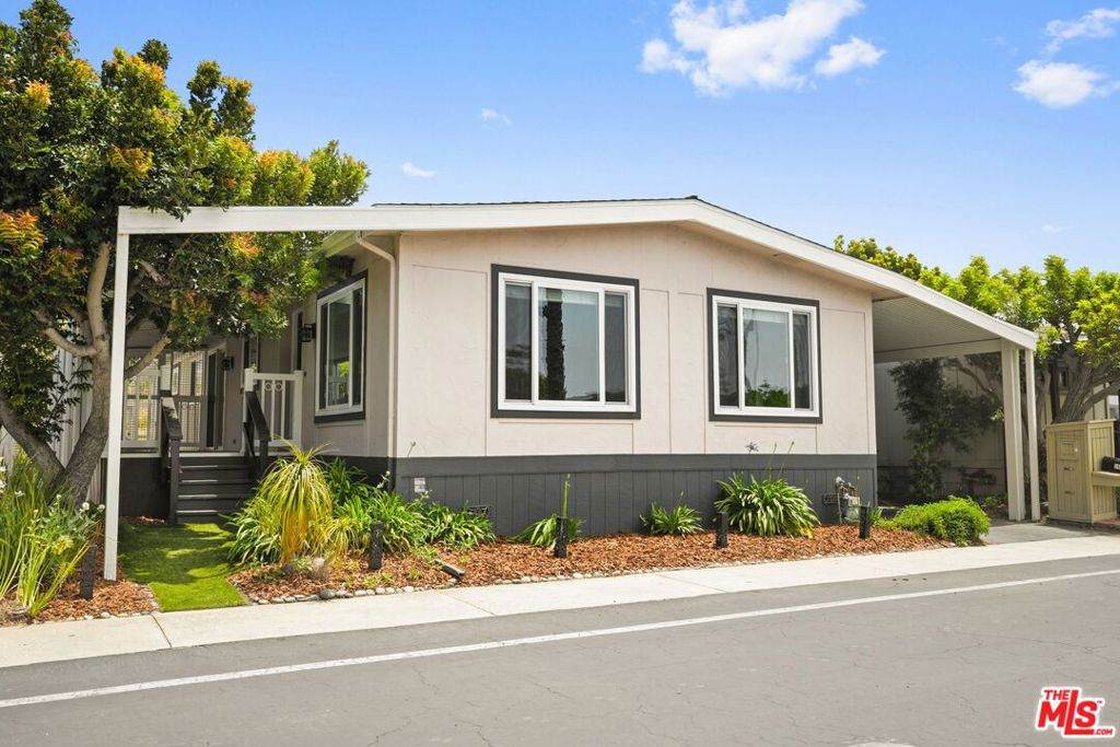 29500 Heathercliff Rd - Photo 1