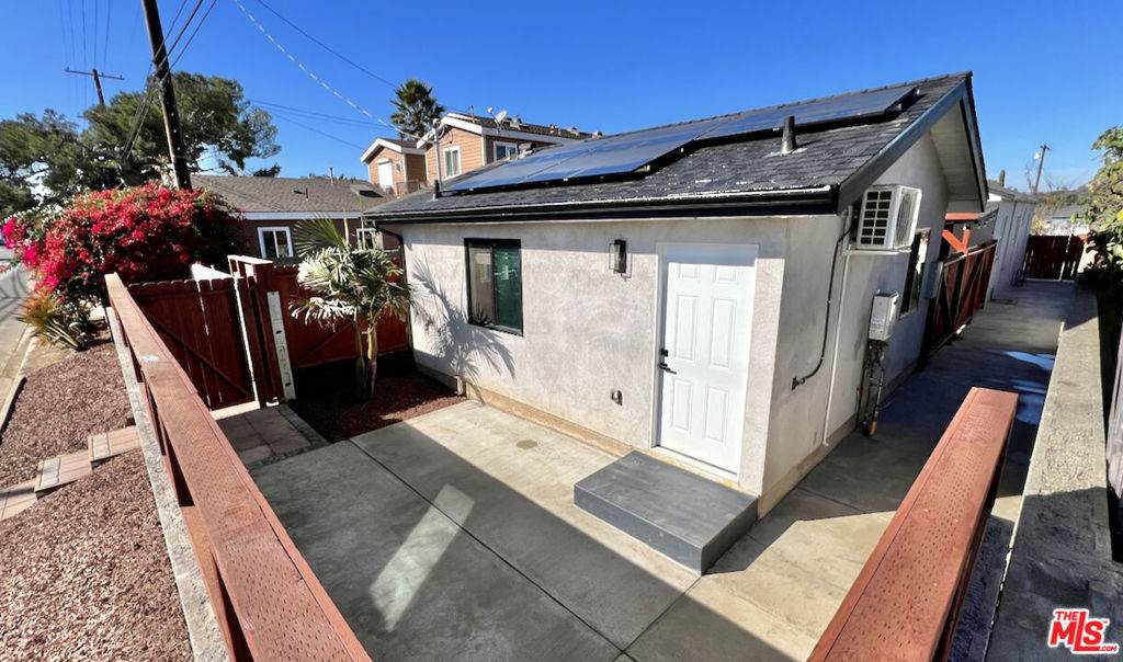 5527 83rd Street - Photo 1