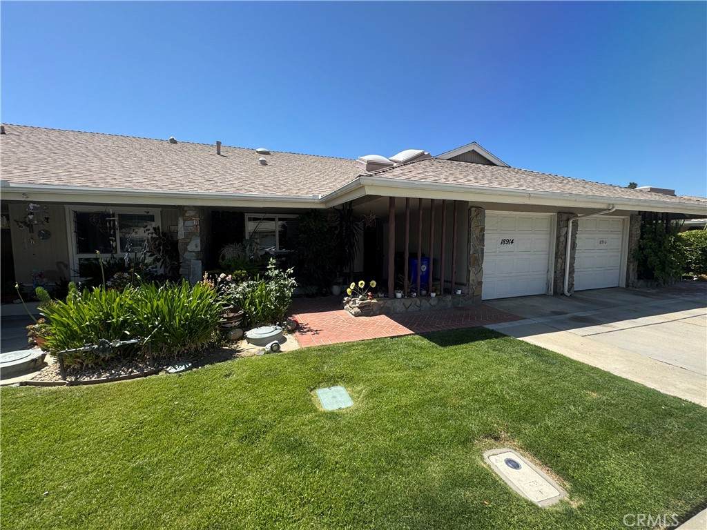 18914 Circle Of The Oaks - Photo 1