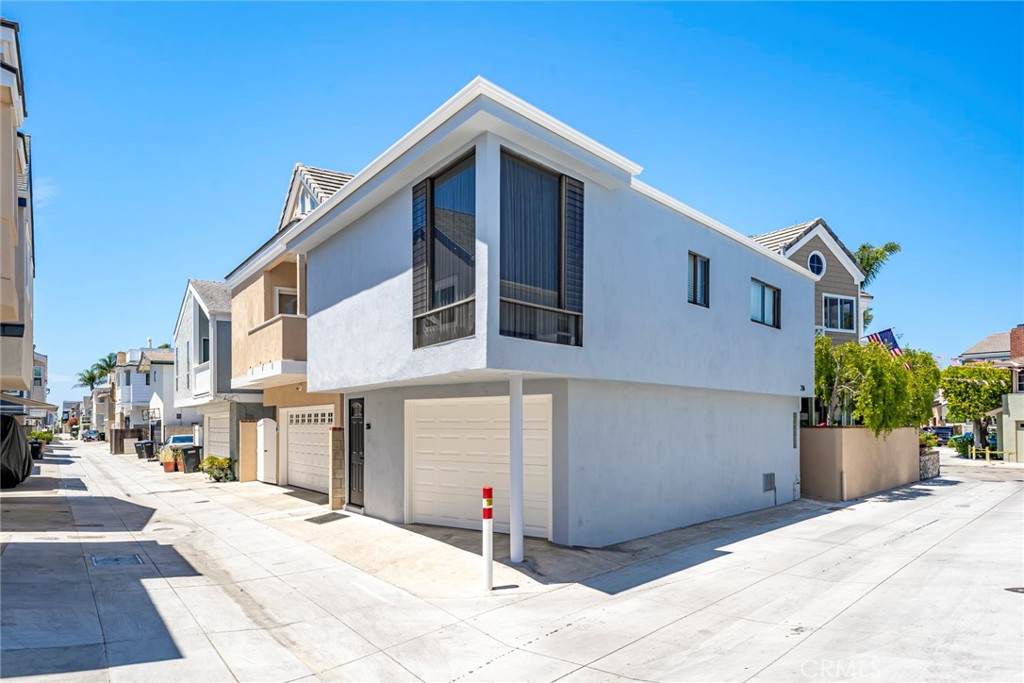 226 Garnet Avenue - Photo 1