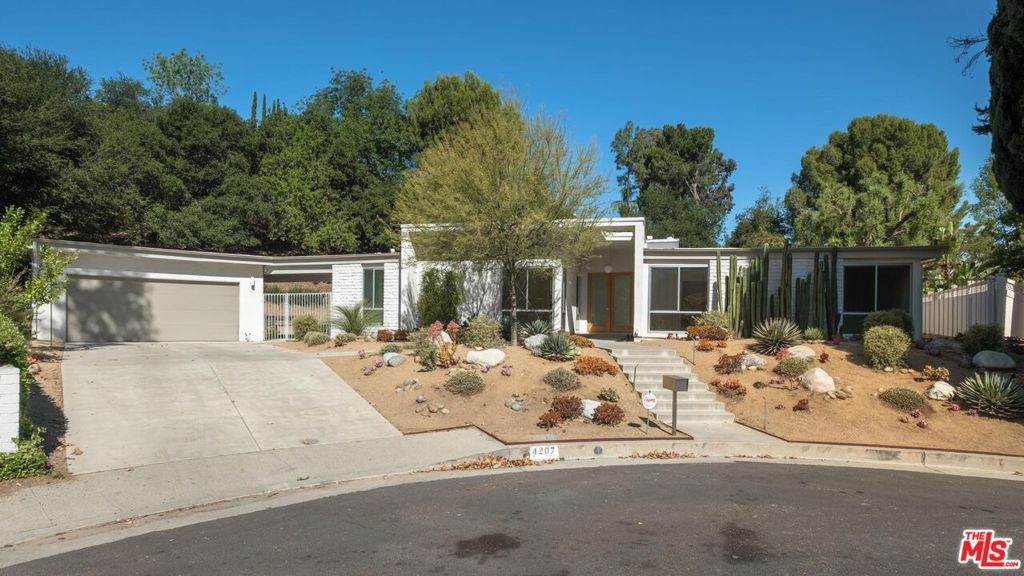 4207 Michelangelo Avenue - Photo 1