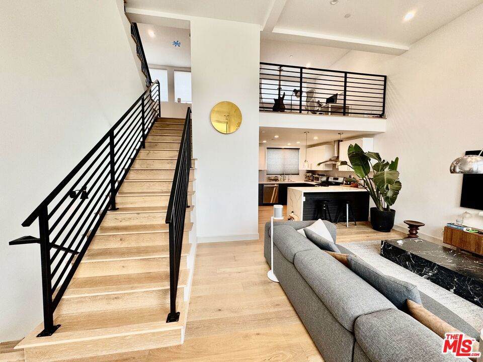 2406 Glendale Court - Photo 1
