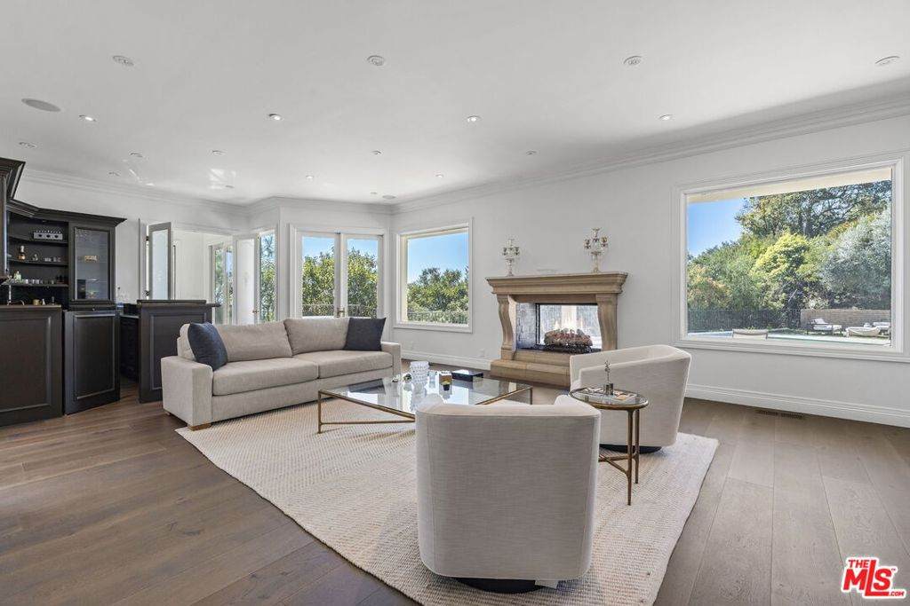 1845 Loma Vista Drive - Photo 1