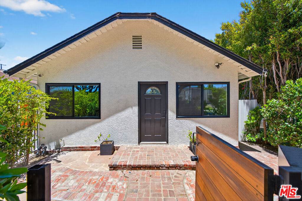 925 Marine Street - Photo 1